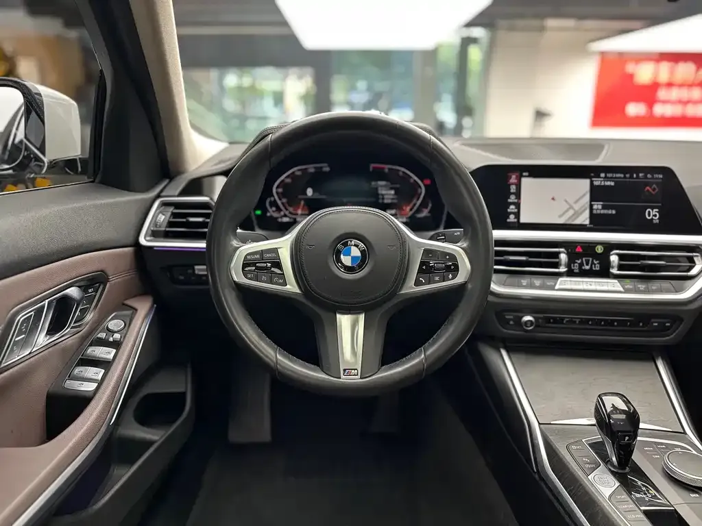 BMW 3 Series 2021 из CN, фото 9