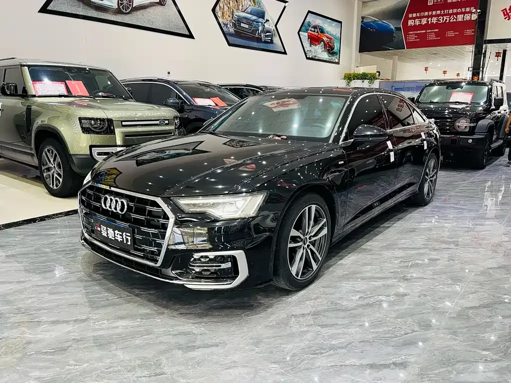 Audi A6L — фото 1