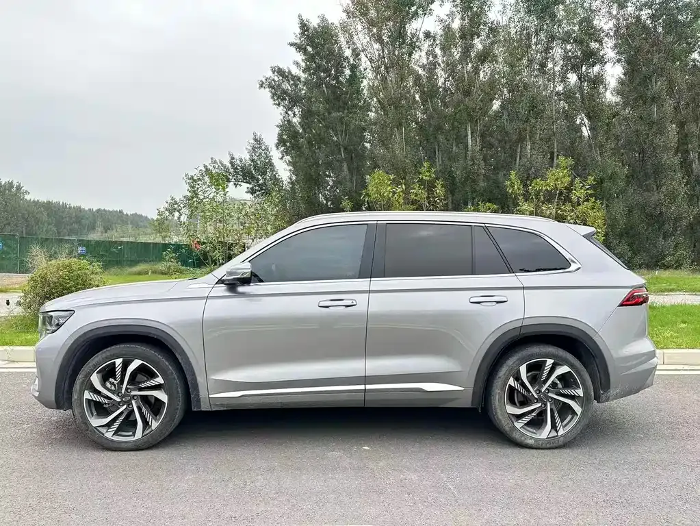 Geely Xingyue L — фото 3