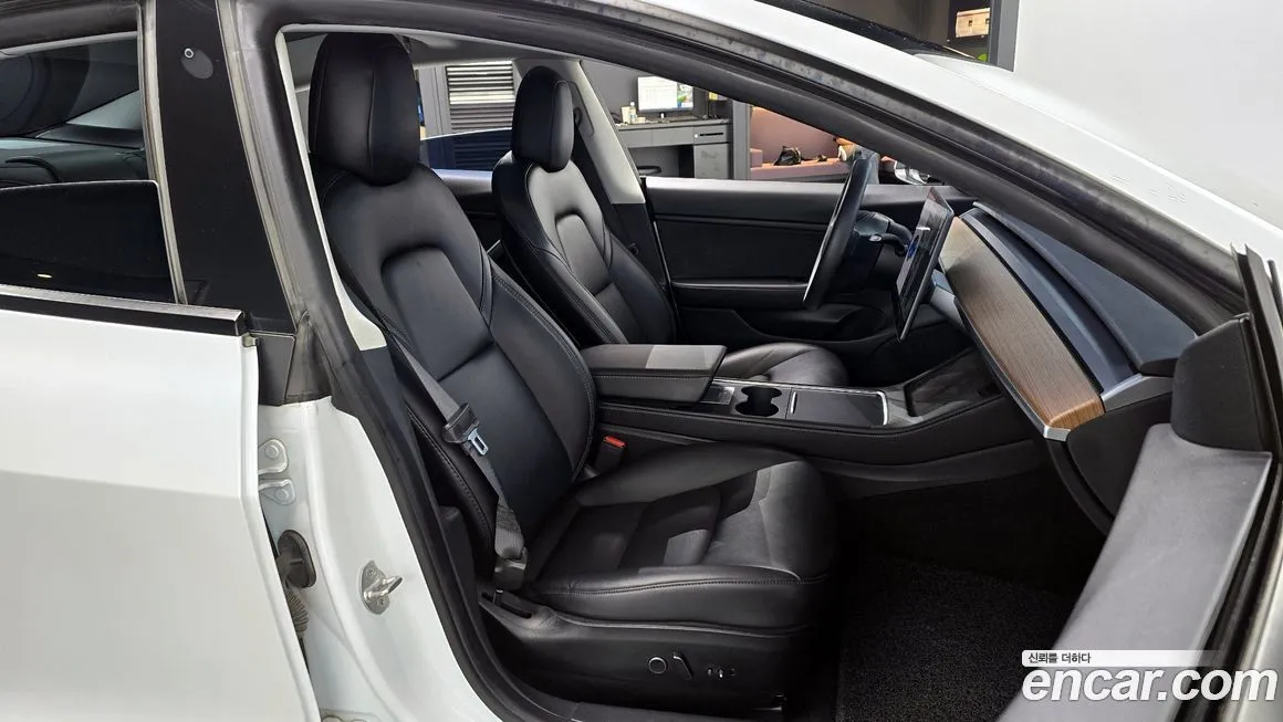Tesla Model 3 2021 из KR, фото 10