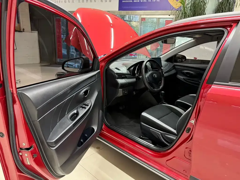 Toyota Yaris L 2021 из CN, фото 8