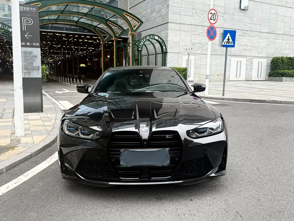 BMW M4 — фото 1