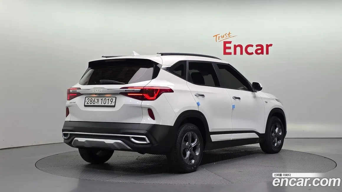Kia Seltos 2023 из KR, фото 2