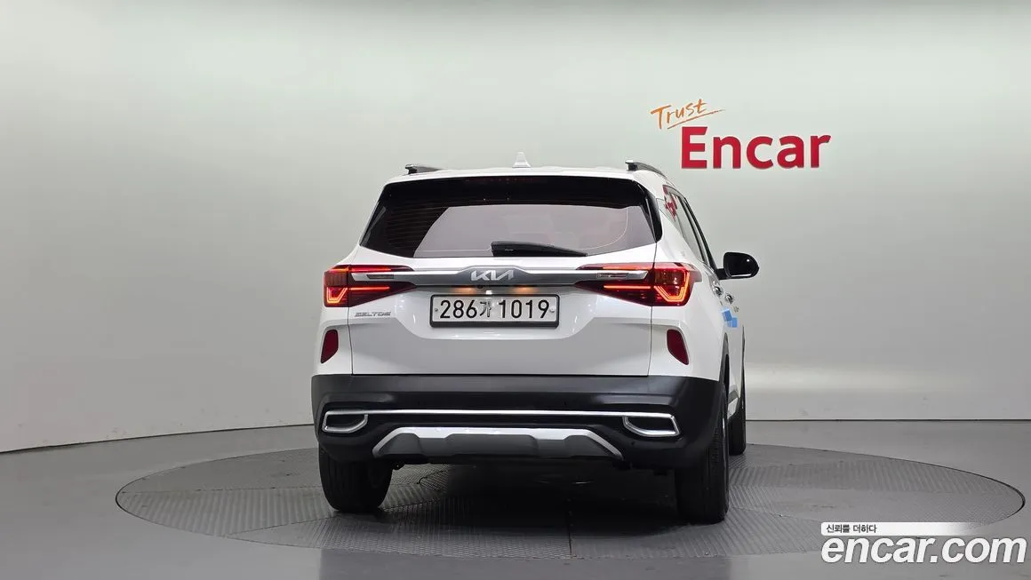 Kia Seltos 2023 из KR, фото 4