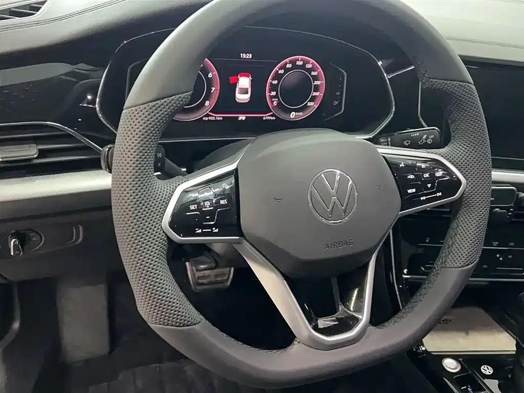 Volkswagen Passat — фото 4