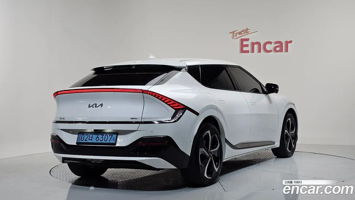 Kia EV6 — фото 2