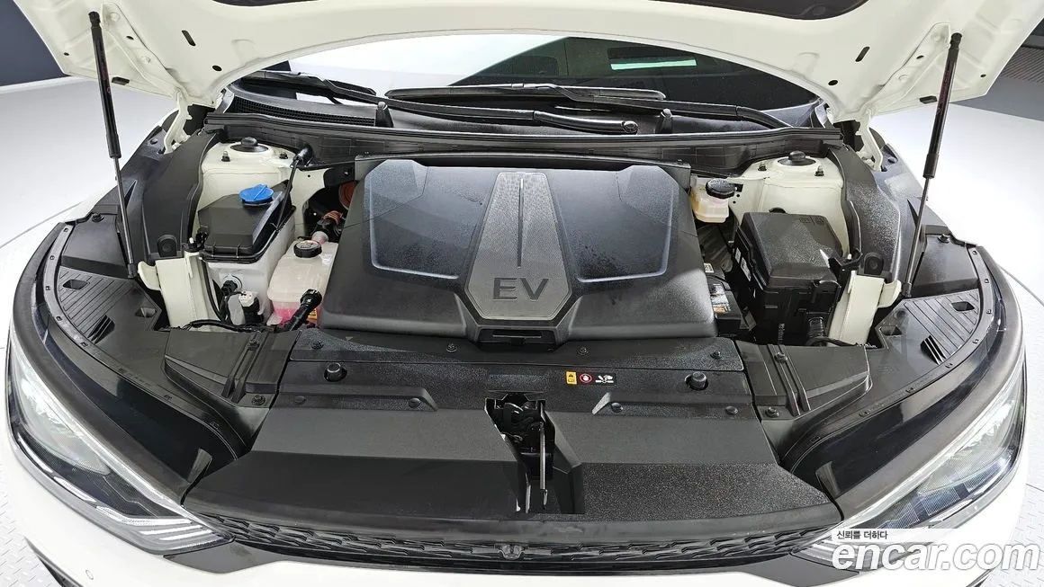 Kia EV6 — фото 6