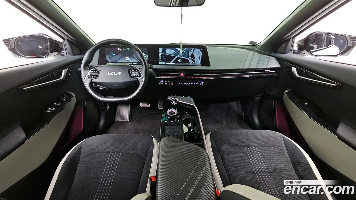 Kia EV6 — фото 7