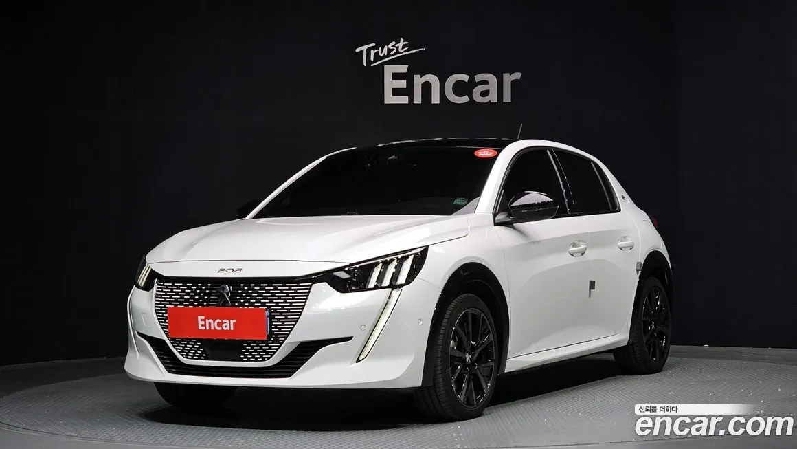 Peugeot 208 2023 из KR, фото 1