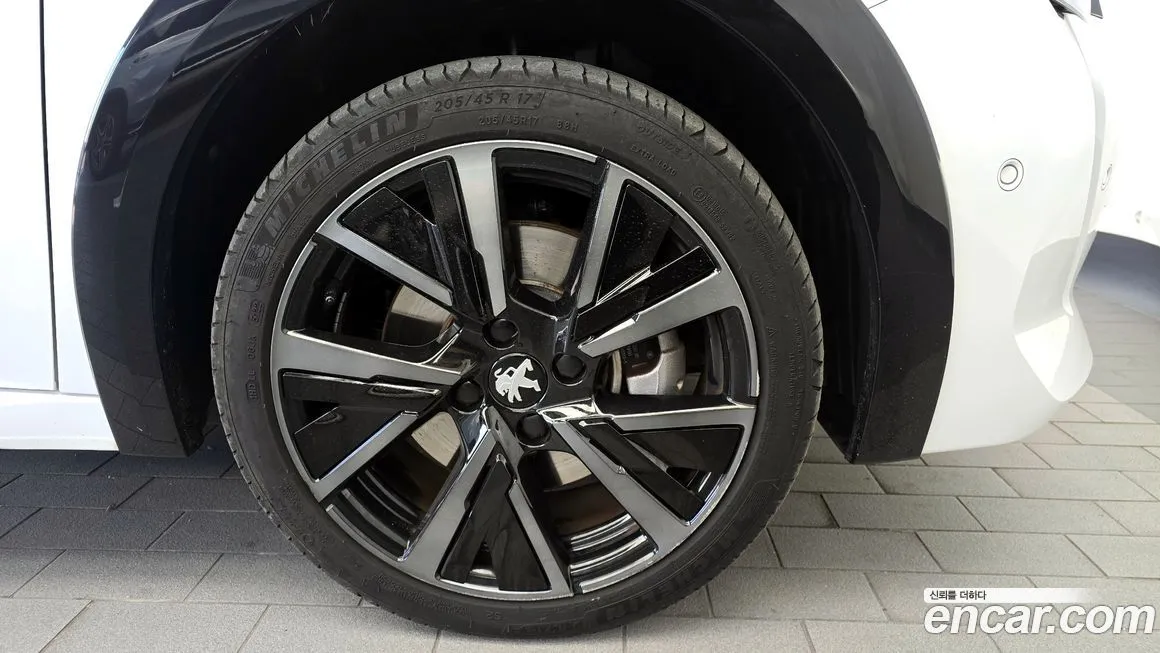 Peugeot 208 2023 из KR, фото 5