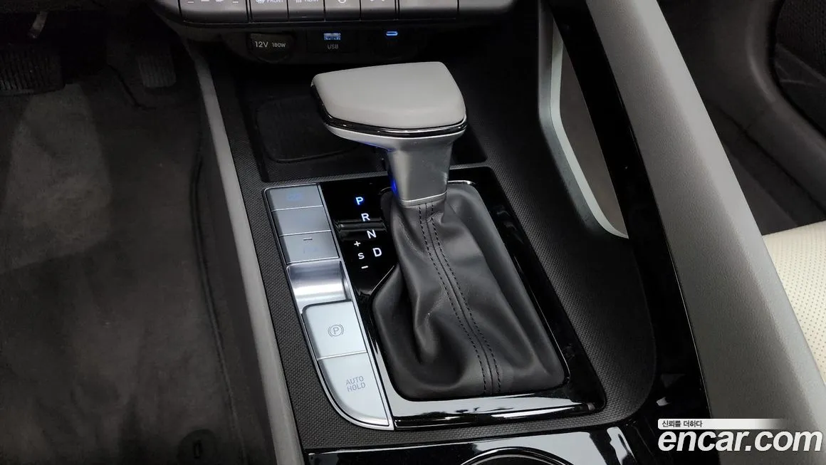 Hyundai AVANTE — фото 9