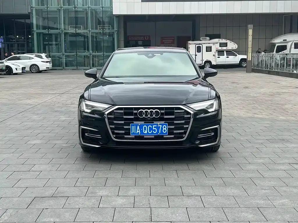 Audi A6L — фото 2