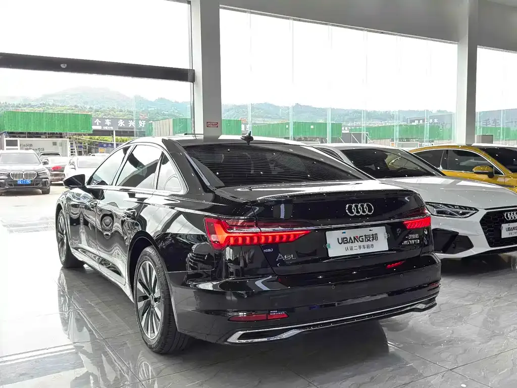 Audi A6L 2023 из CN, фото 6