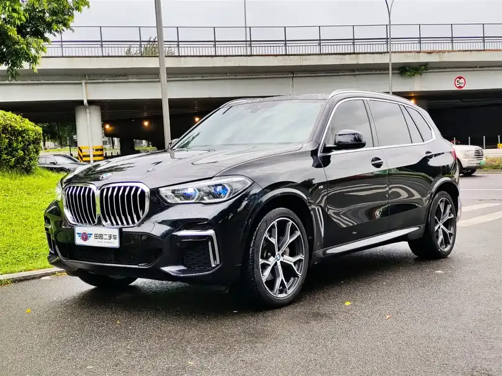 BMW X5 — фото 1