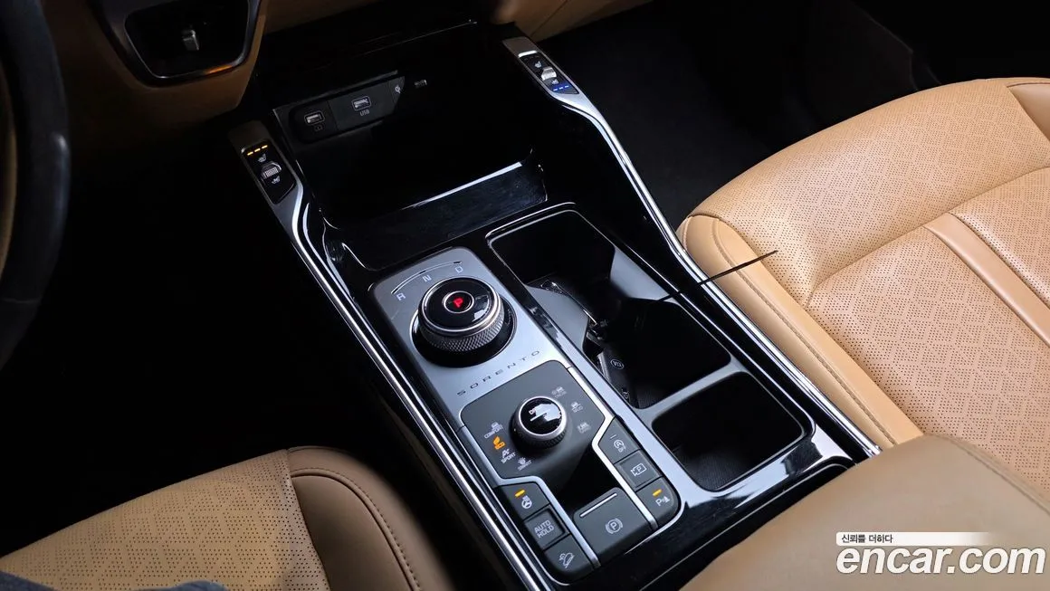 Kia Sorento — фото 9