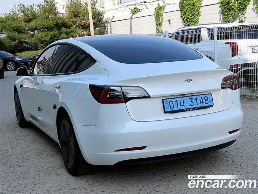 Tesla Model 3 2021 из KR, фото 3
