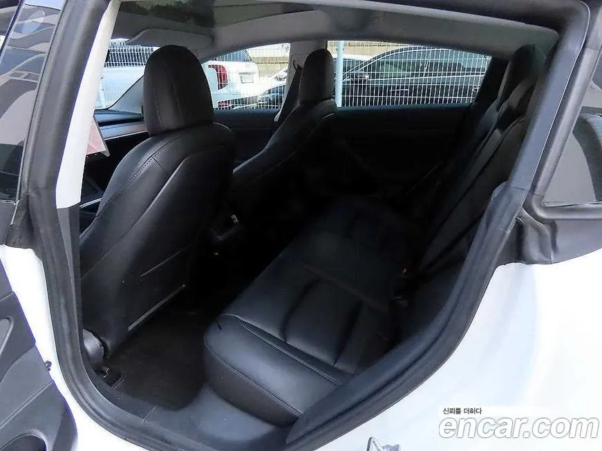 Tesla Model 3 2021 из KR, фото 6