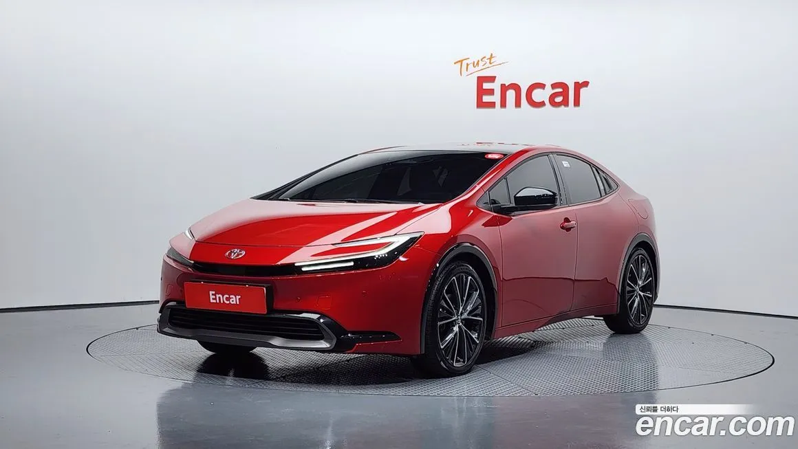 Toyota Prius — фото 1