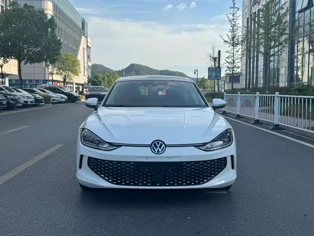 Volkswagen Lamando 2022 из CN, фото 2