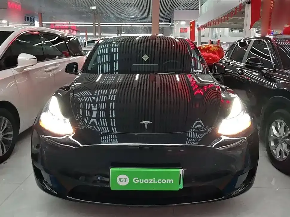 Tesla Model Y — фото 5