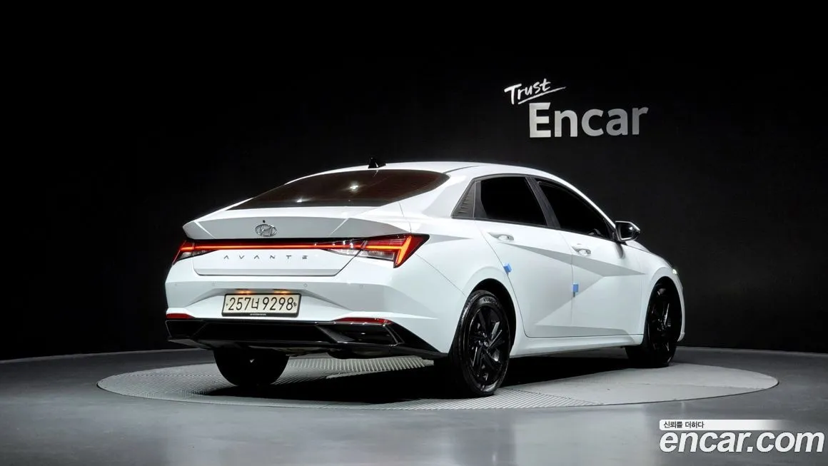 Hyundai AVANTE 2021 из KR, фото 2