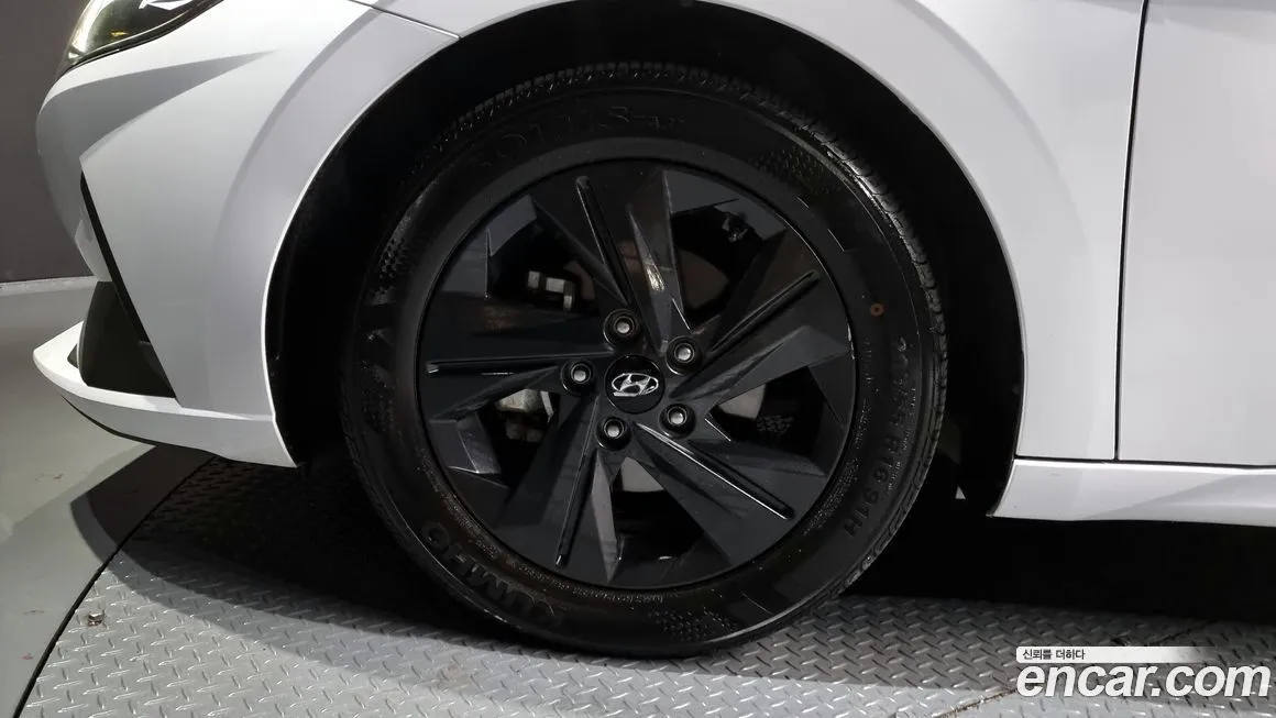 Hyundai AVANTE 2021 из KR, фото 5