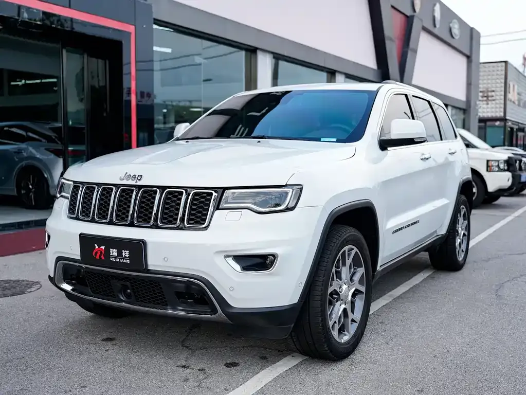 Jeep Grand Cherokee (Import) — фото 1