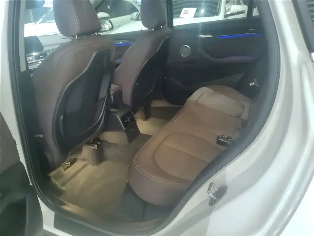 BMW X1 2022 из CN, фото 8