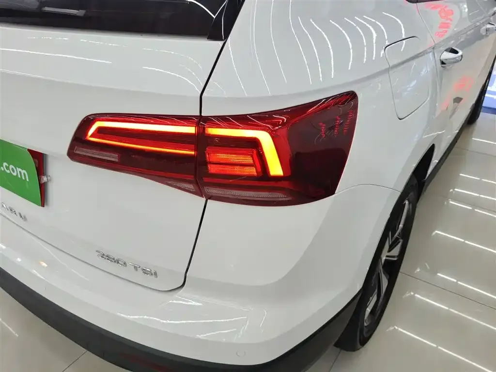 Volkswagen Tharu — фото 8