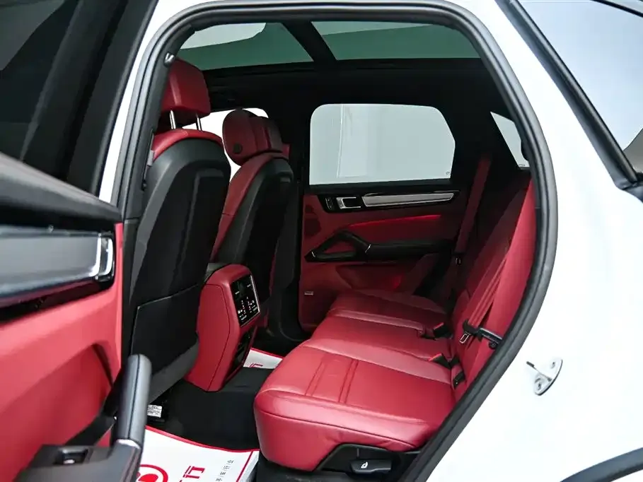 Porsche Cayenne Hybrid — фото 10