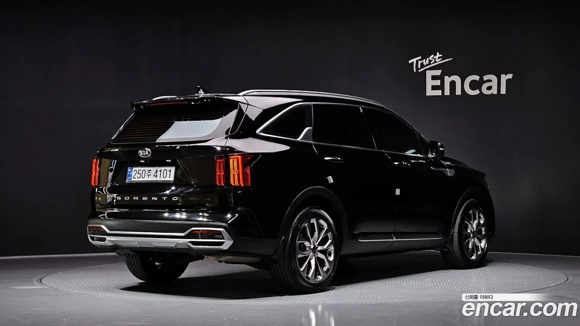 Kia Sorento — фото 2