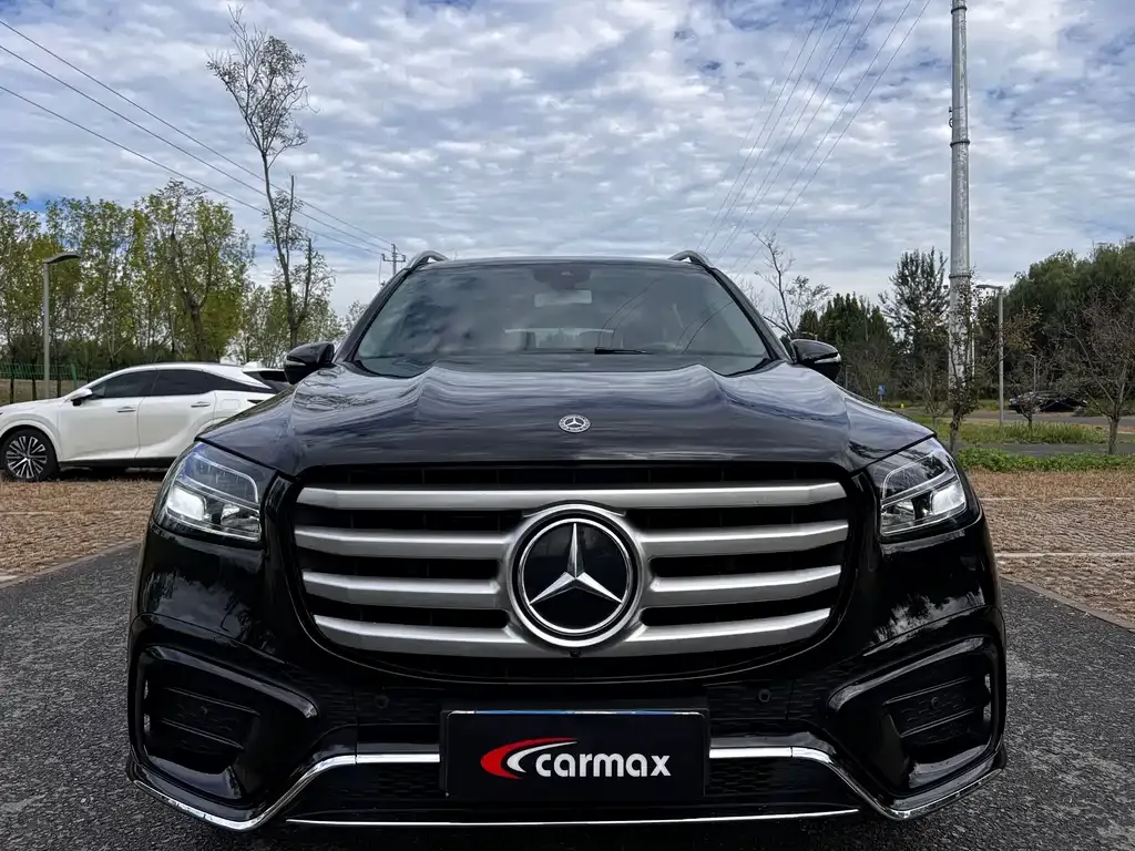 Mercedes-Benz GLS — фото 1