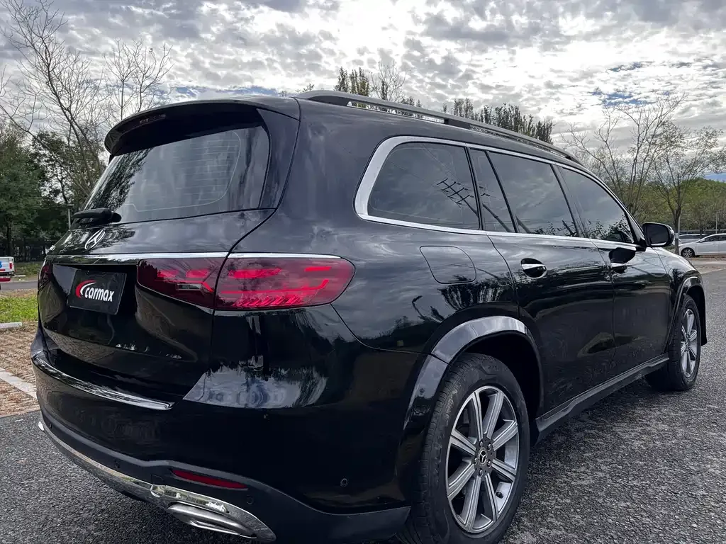 Mercedes-Benz GLS — фото 6