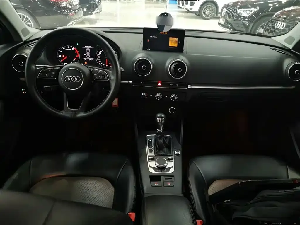 Audi A3 2021 из CN, фото 10
