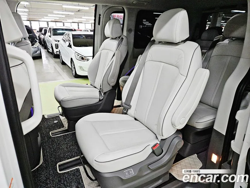 Hyundai Staria 2025 из KR, фото 10