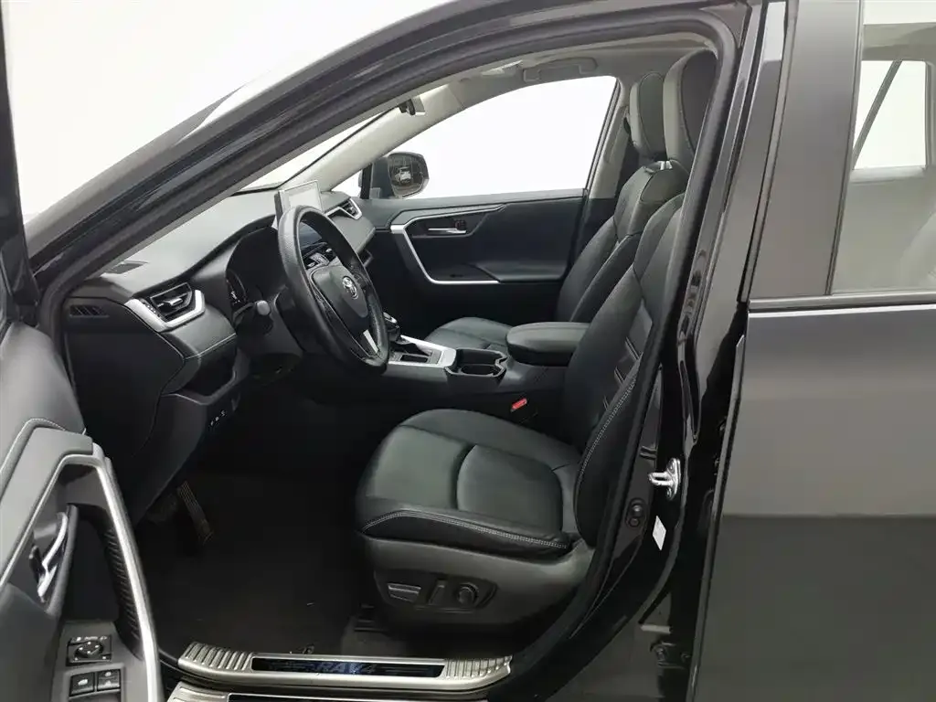 Toyota RAV4 2022 из CN, фото 10