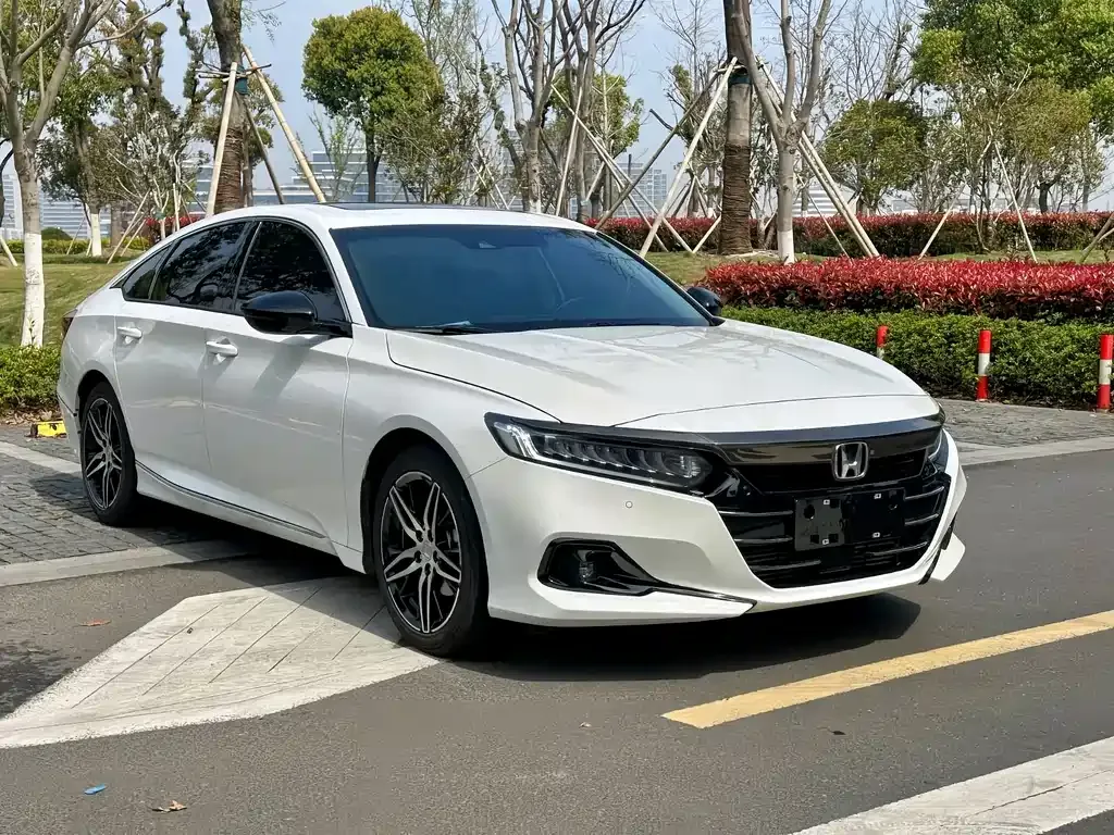 Honda Accord — фото 3