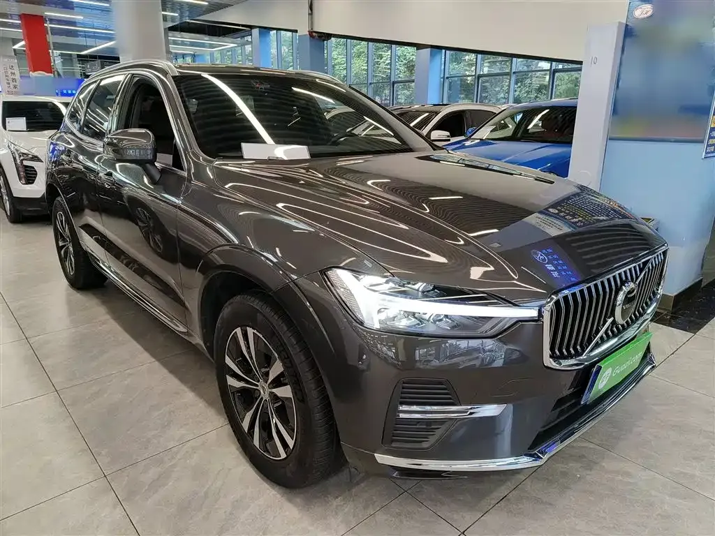 Volvo XC60 — фото 4
