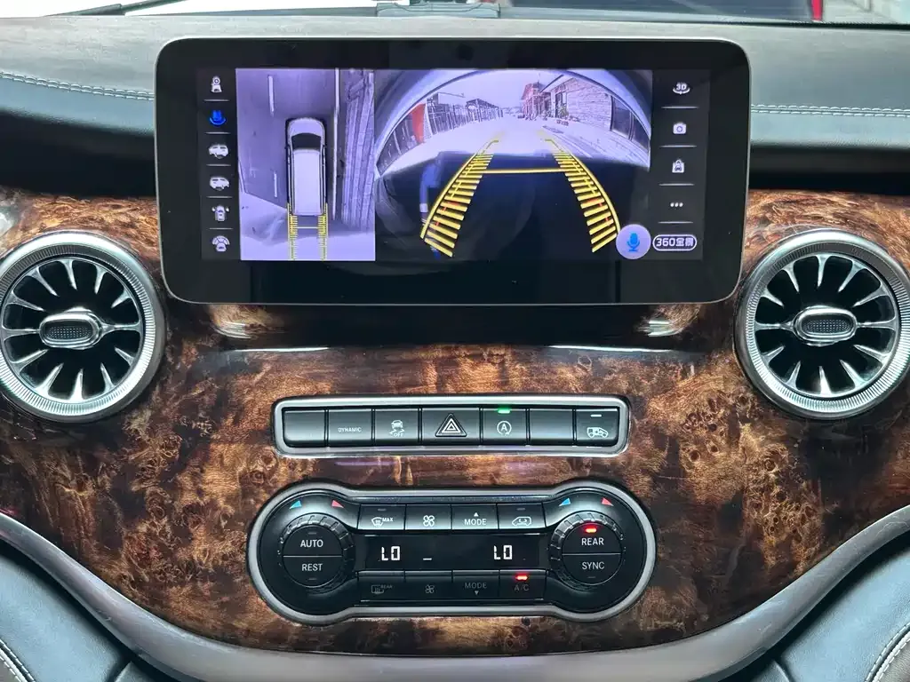Mercedes-Benz Vito 2023 из CN, фото 7