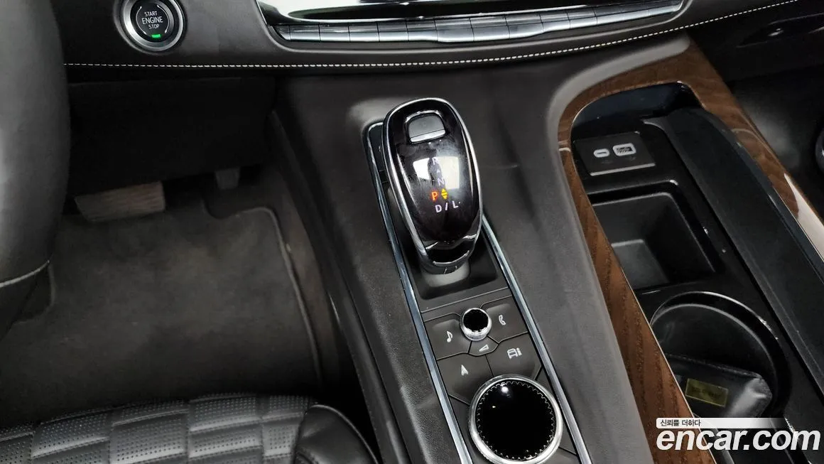 Cadillac Escalade 2024 из KR, фото 9