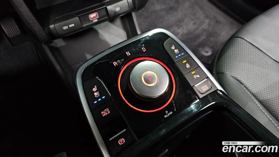 Kia Niro — фото 9