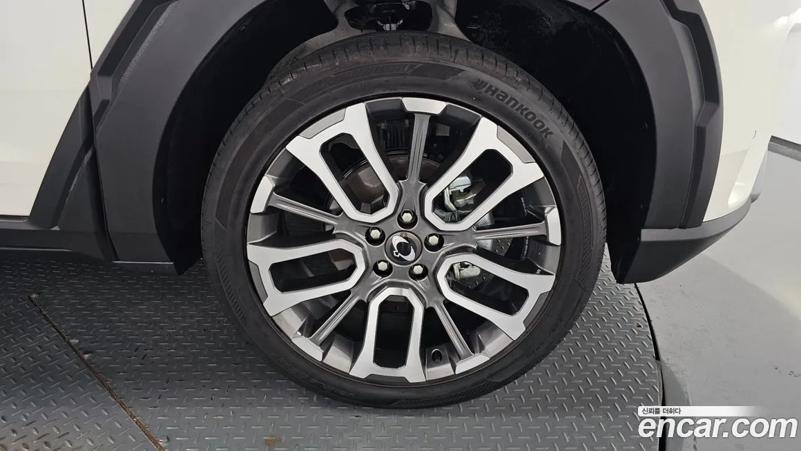 KG Mobility (Ssangyong) Torres 2024 из KR, фото 5