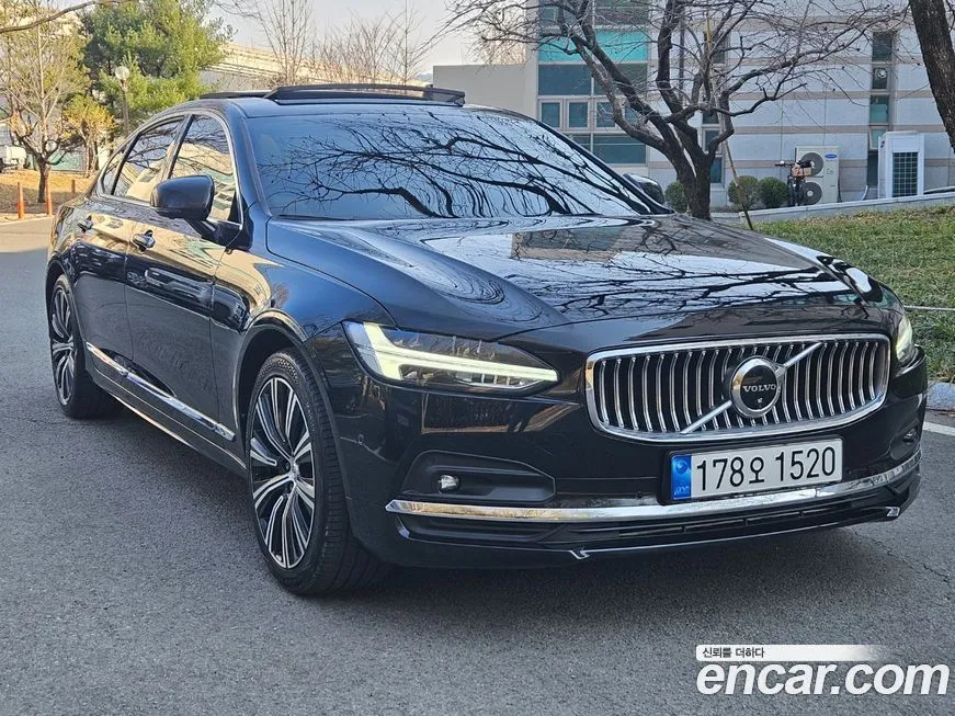Volvo S90