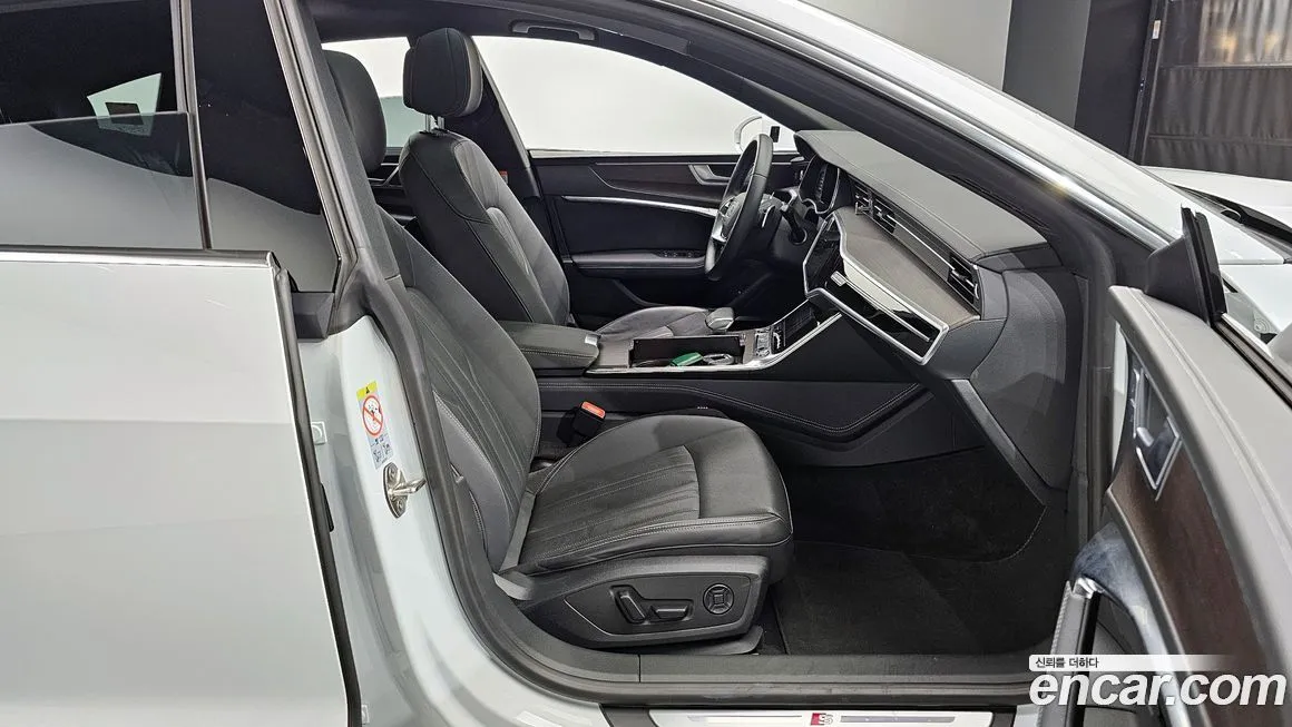 Audi A7 — фото 10