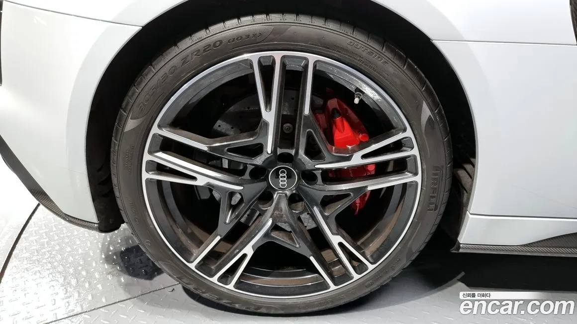 Audi R8 2021 из KR, фото 5