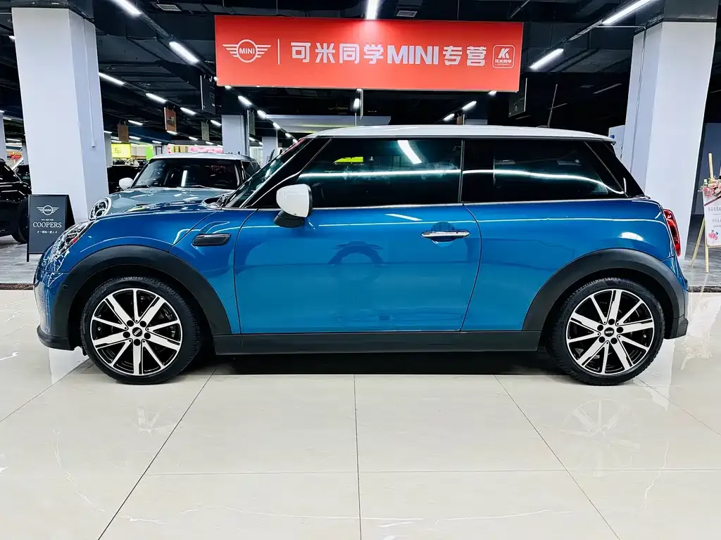 MINI Cooper (3-door) 2022 из CN, фото 2