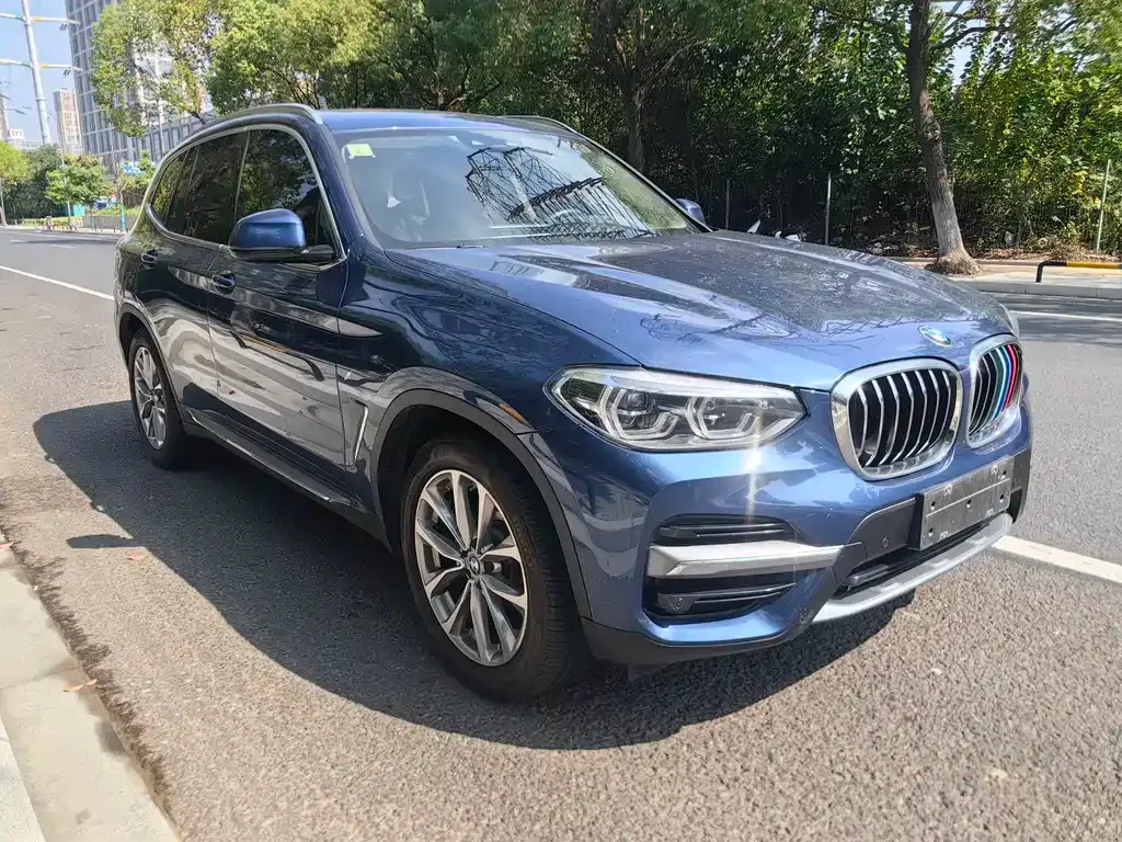 BMW X3 — фото 3
