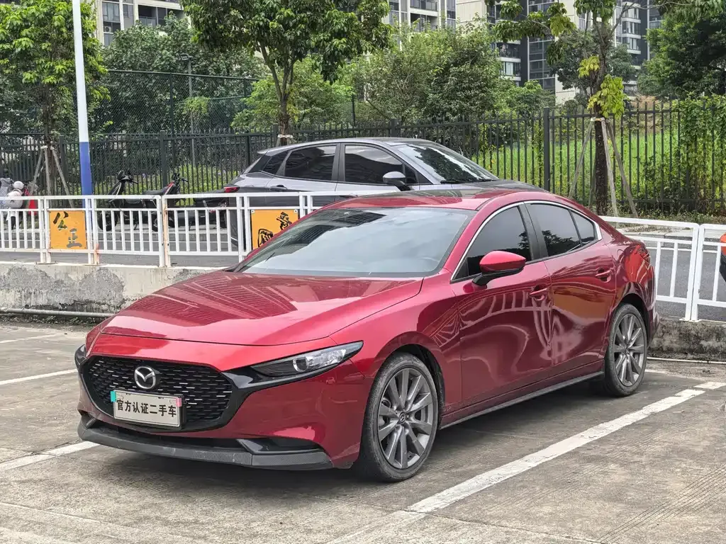 Mazda 3 Axela — фото 1