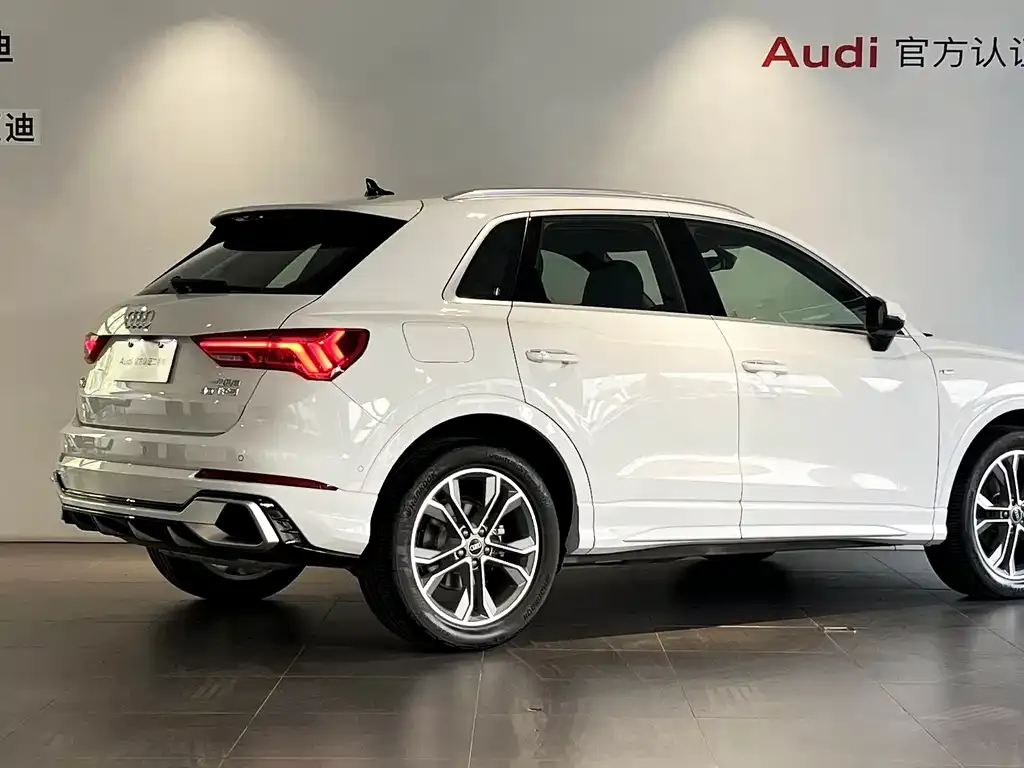 Audi Q3 — фото 4