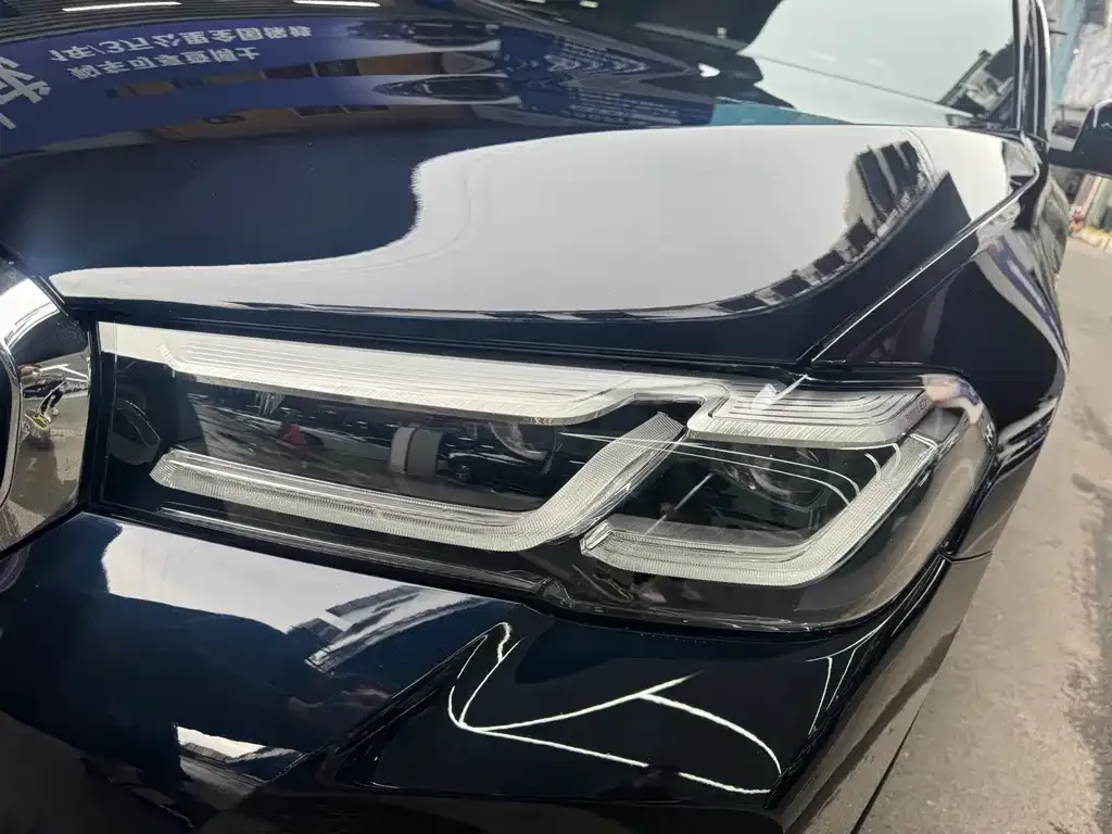 BMW 5 Series New Energy — фото 4